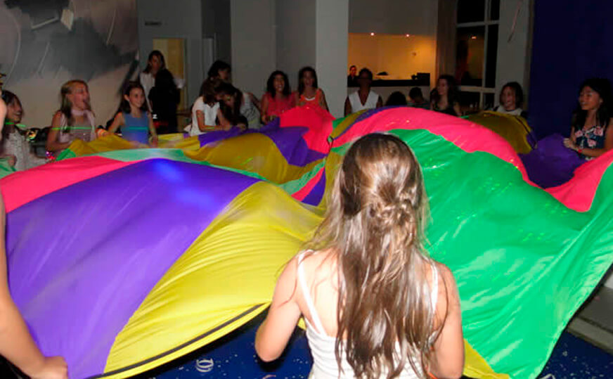 Brincadeiras e atividades para festas e eventos